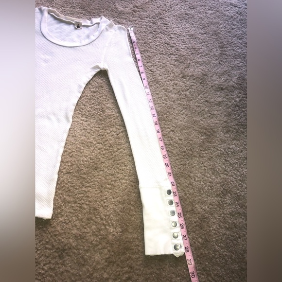Free People Rare Damsel Cuff Cream Colored Thermal Top S - Picture 11 of 13